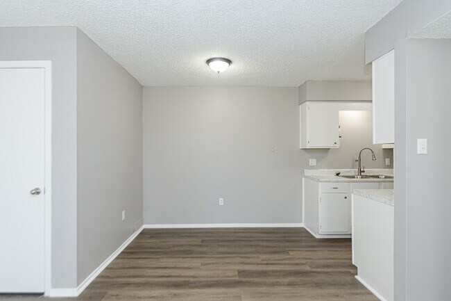 Foto del edificio - 2910 Old Lane City Rd