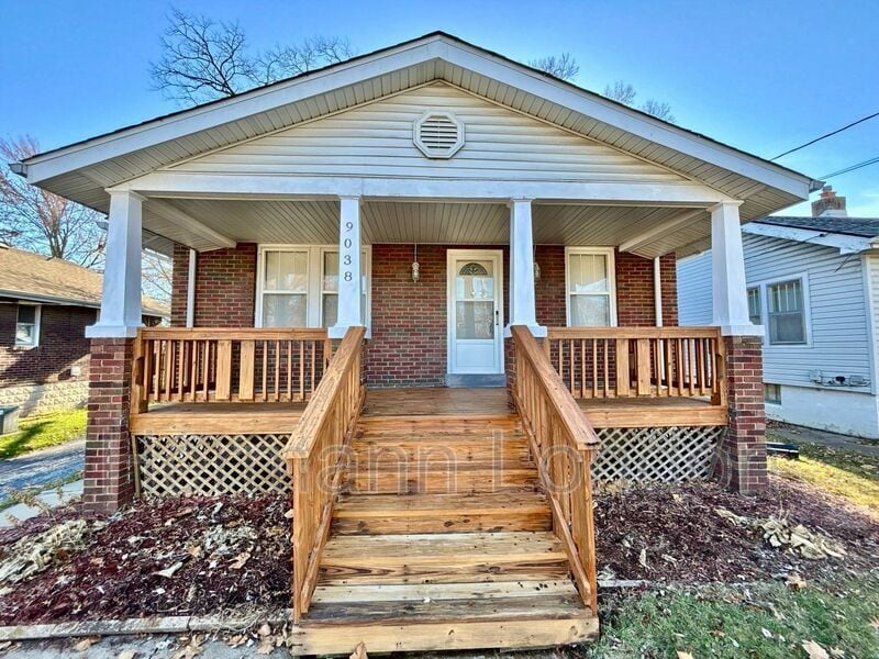 9038 Tudor Ave, Overland, MO 63114 House Rental in Overland, MO