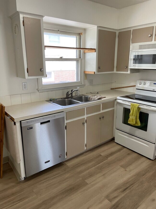 Foto del edificio - 866 S 45th St