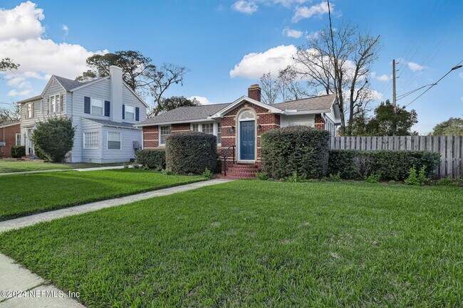 Foto del edificio - 1427 River Oaks Rd