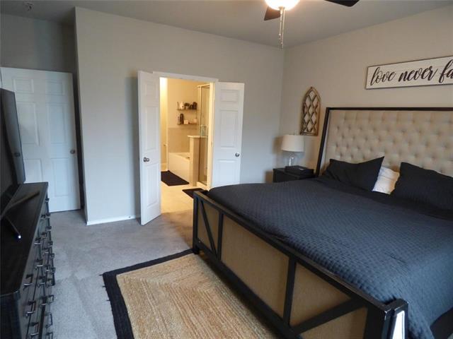 Foto del edificio - 7416 Boat Wind Rd