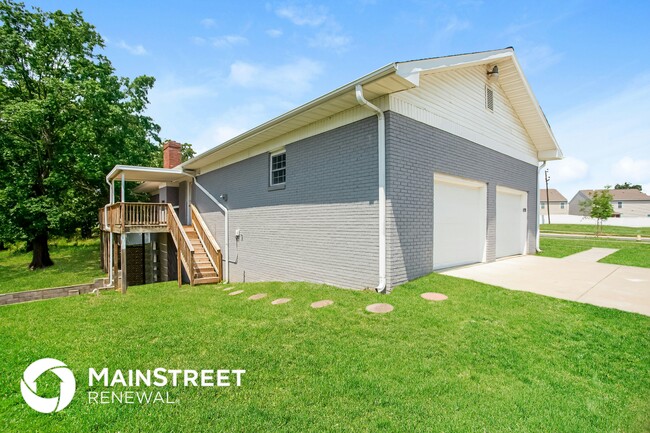 Building Photo - 9820 Pollie Little Ln