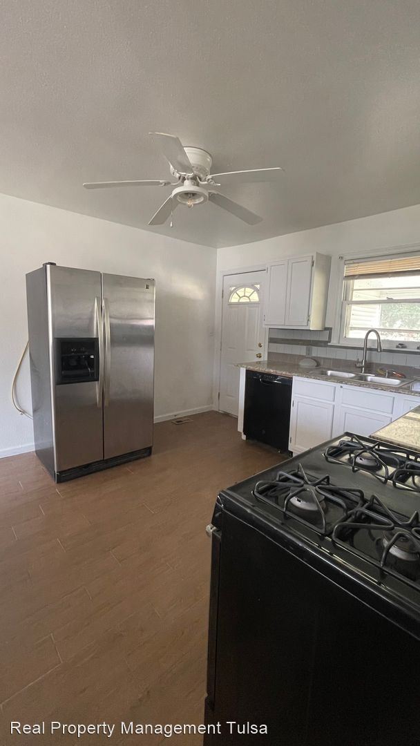 Building Photo - 3 br, 1 bath House - 5903 E Newton PL