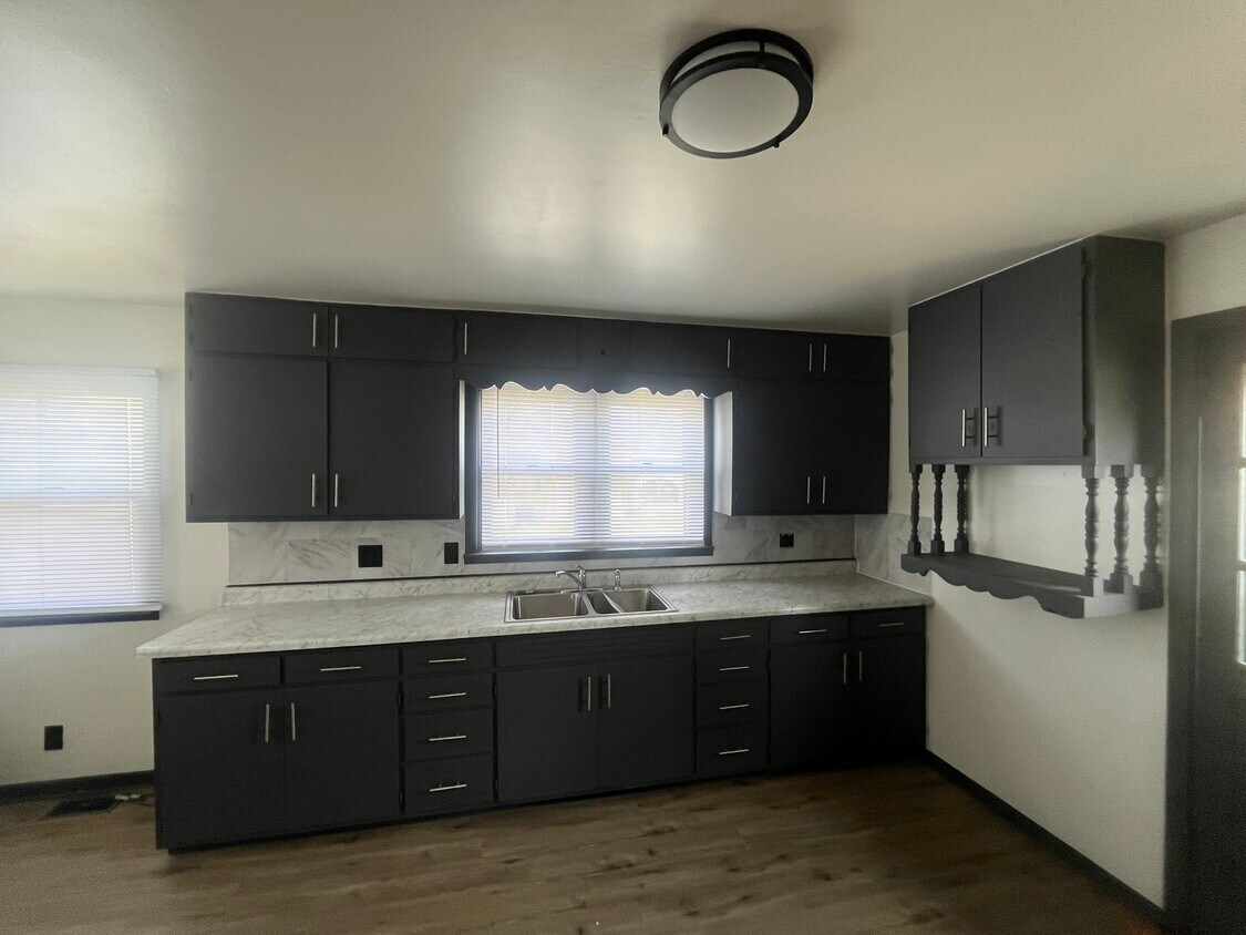 Foto principal - 309 1st St SE