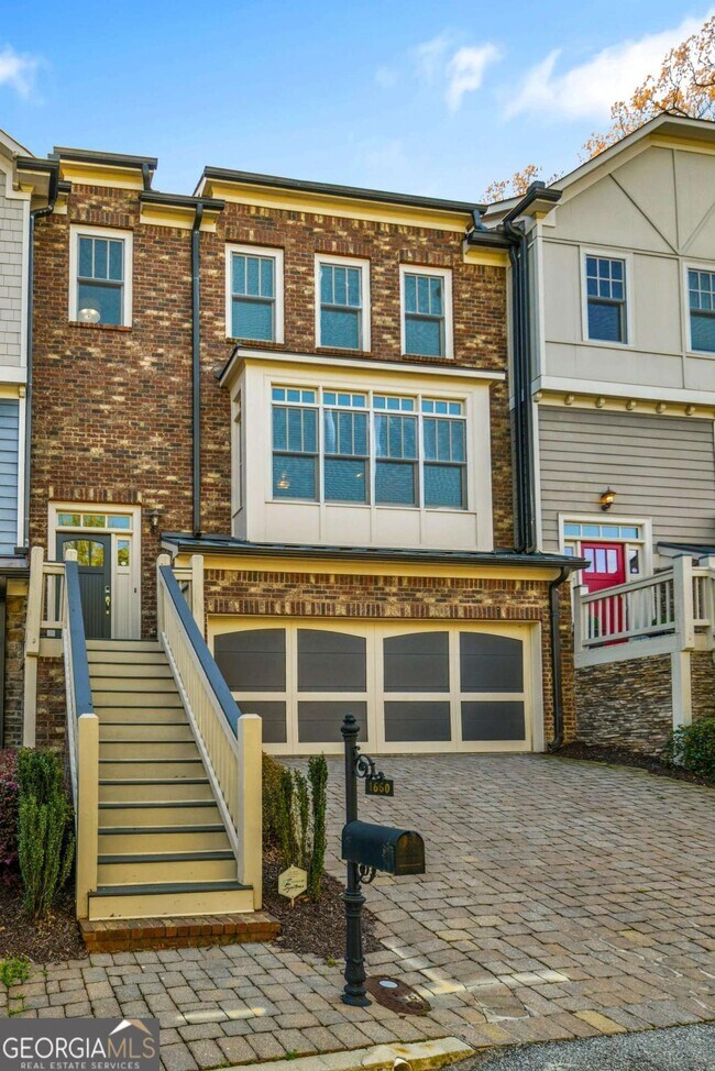 Foto del edificio - 1660 Gilstrap Ln NW