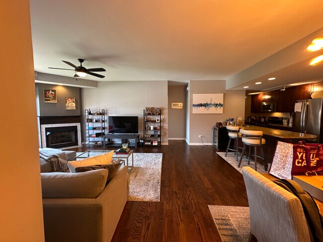 Foto del edificio - 680 N Green St