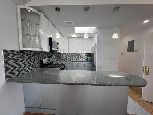 Building Photo - 8484 127th St