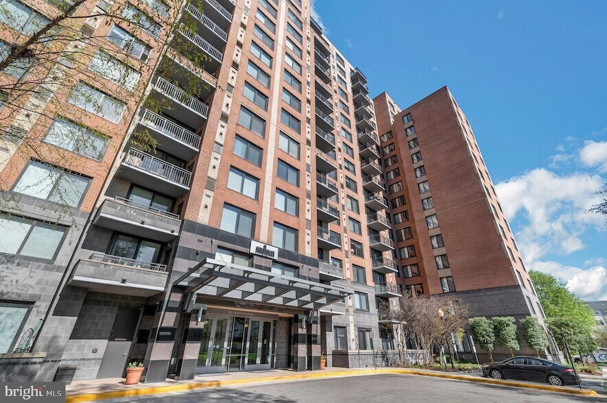 Foto principal - 2451 Midtown Ave