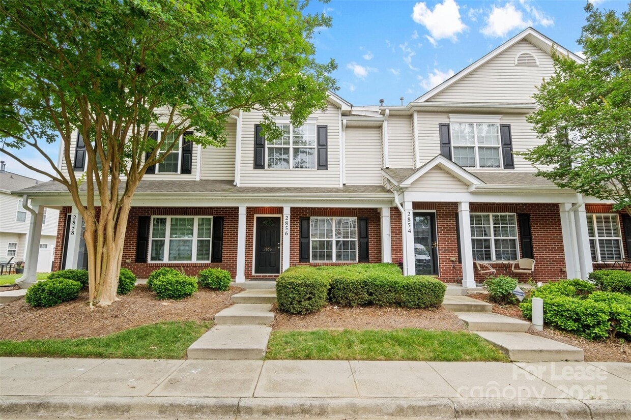 Primary Photo - 2856 Summergrove Ct