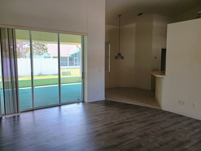 Building Photo - ??????Rent Lowered $ 1,950.00