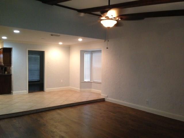 Foto del edificio - 4817 Roberts Dr