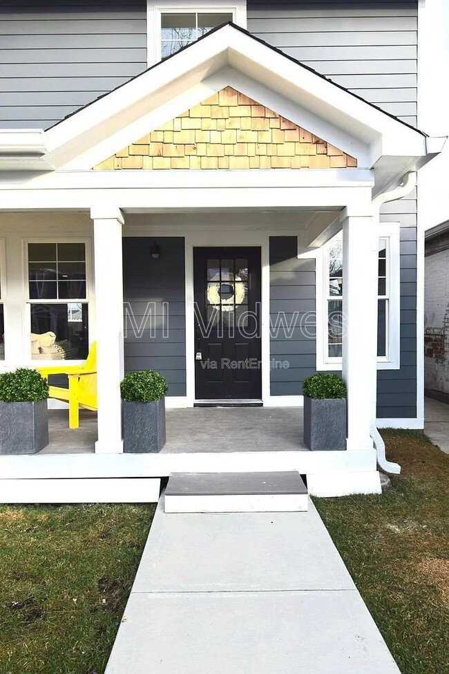 Building Photo - 1529 S East St