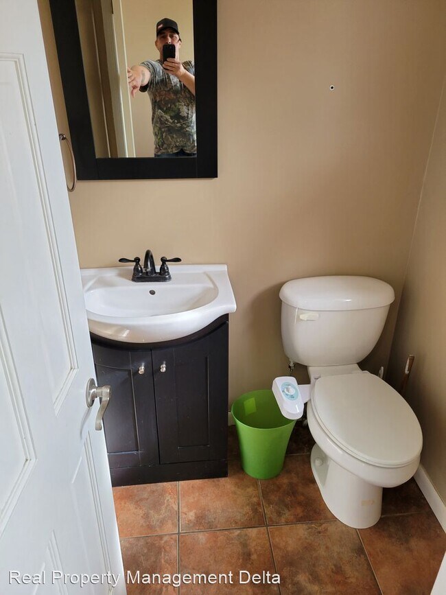Foto del edificio - 3 br, 2.5 bath House - 304 University Dr.