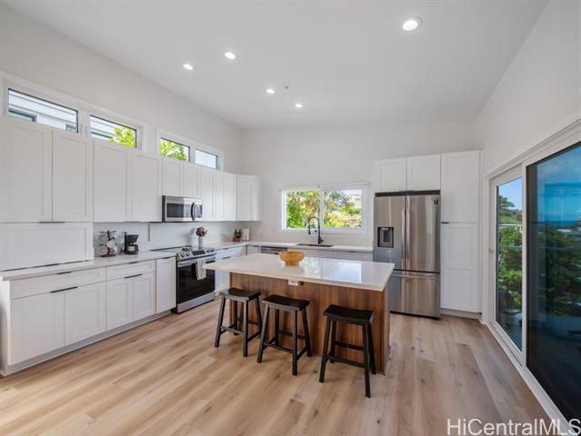 Building Photo - 3616 Sierra Dr