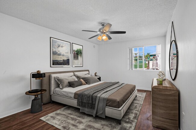 Building Photo - Colina Park North Apartments