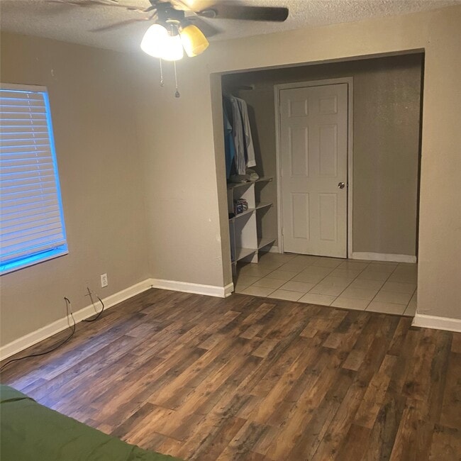 Foto del edificio - 2211 Grover Ave