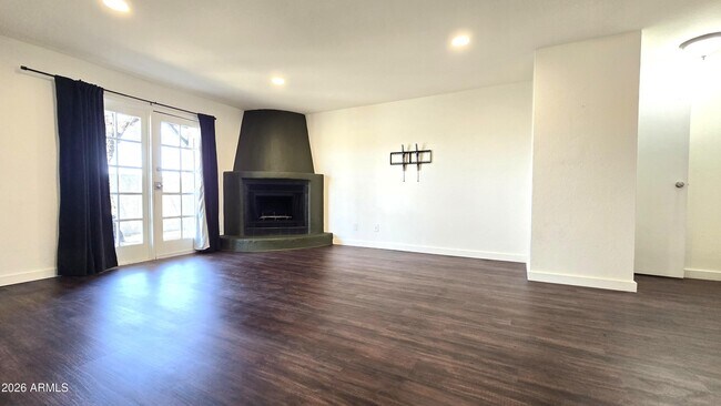 Foto del edificio - 15402 N 28th St