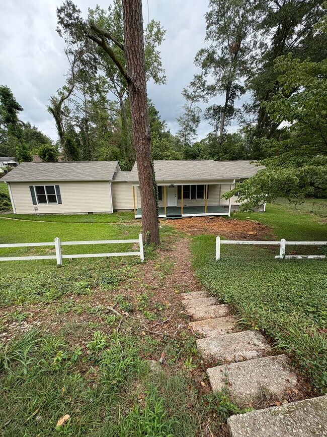 Foto del edificio - Lovely 3 Bedroom 2 Bath Home in Spartanbur...