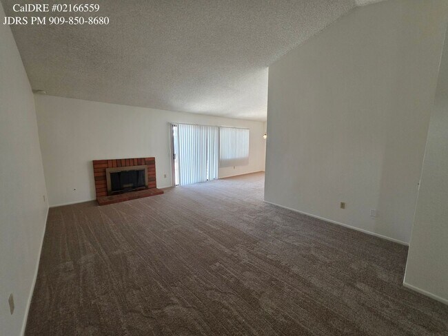 Foto del edificio - Moreno Valley 4 Bedroom Home
