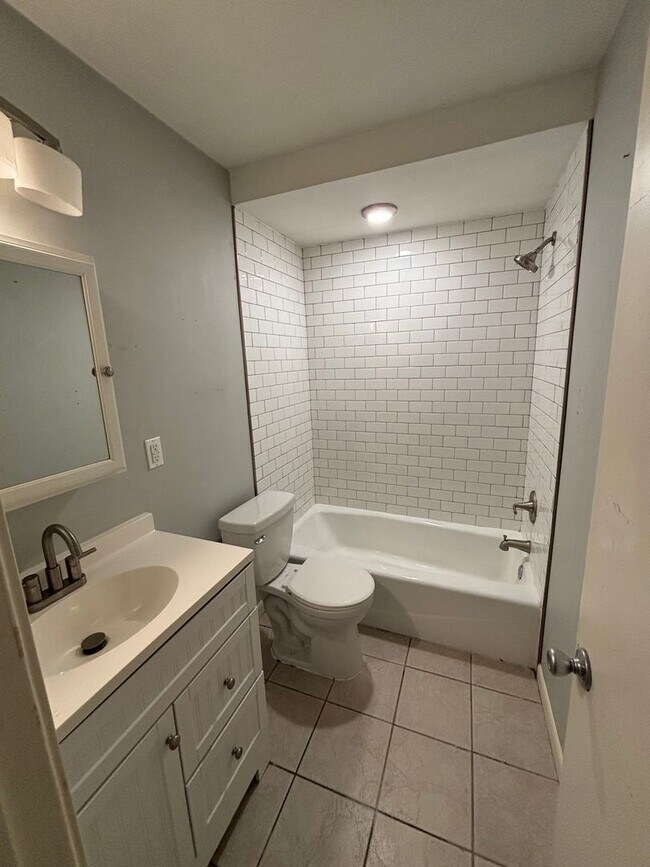 Foto del edificio - 6450-6462 W Nicole Ln
