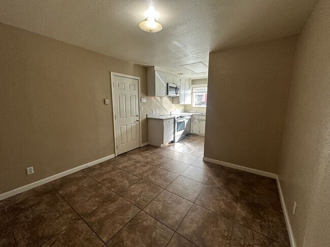 Foto del edificio - 1247 Lauralee Ct