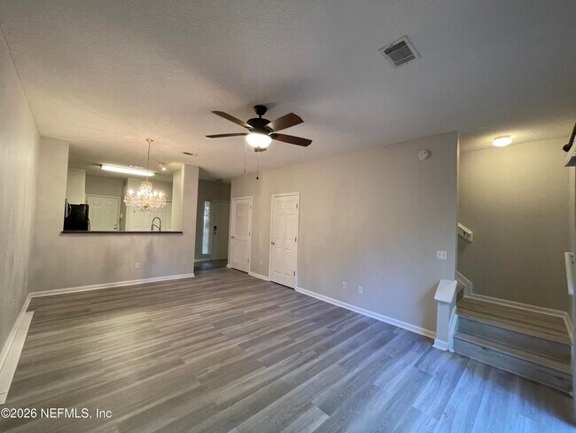 Foto del edificio - 7931 Melvin Rd