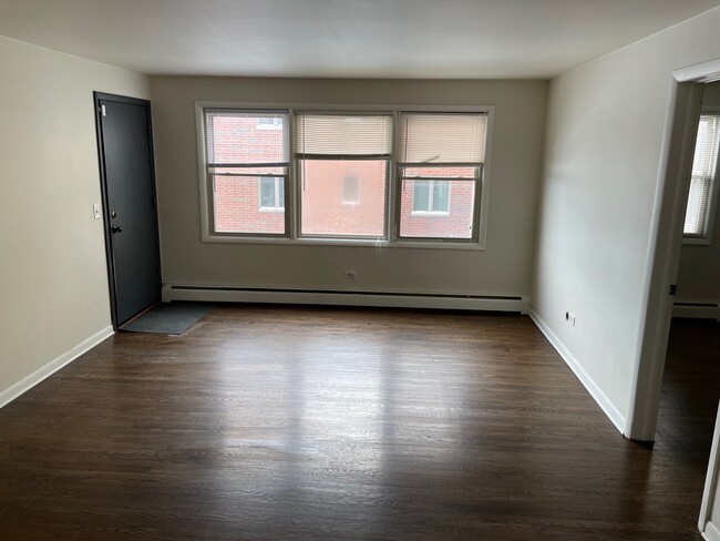 Building Photo - 6646 N Harlem Ave