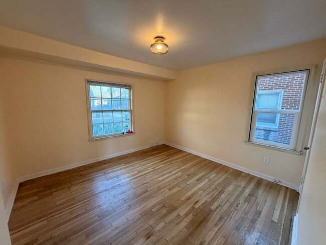 Building Photo - Section 8 welcomed at this modern rehabbed...