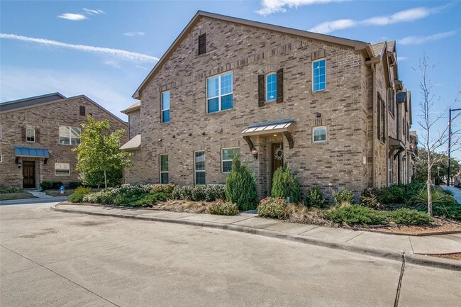 Building Photo - 520 Willingham Dr