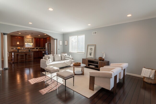 Foto del edificio - 3334 Cummings Ave