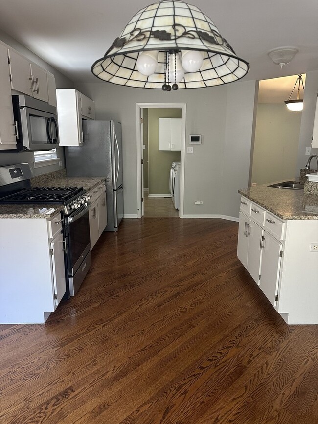 Foto del edificio - 1211 Bluejay Ln