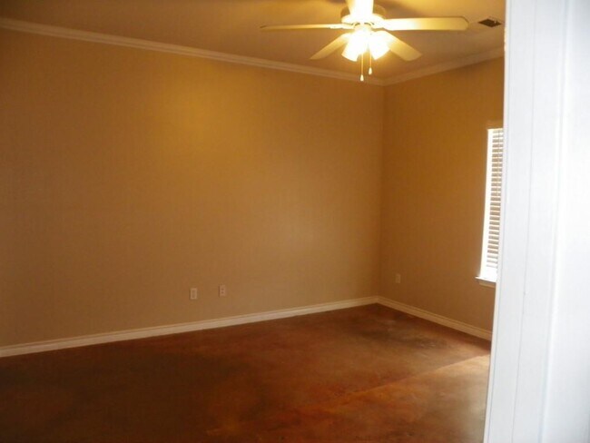 Foto del edificio - 2601 Cypress Ln