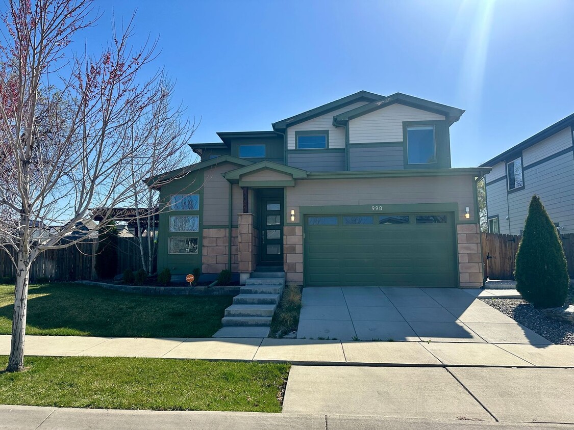 Primary Photo - Modern Designer Home in the Heart of Lakewood