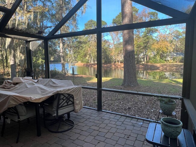 Building Photo - Beautiful Furnished Home in Hilton Head Pl...