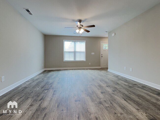 Foto del edificio - 157 McKinnon Ave NE