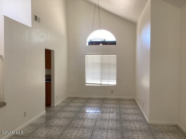 Foto del edificio - 43863 5th St