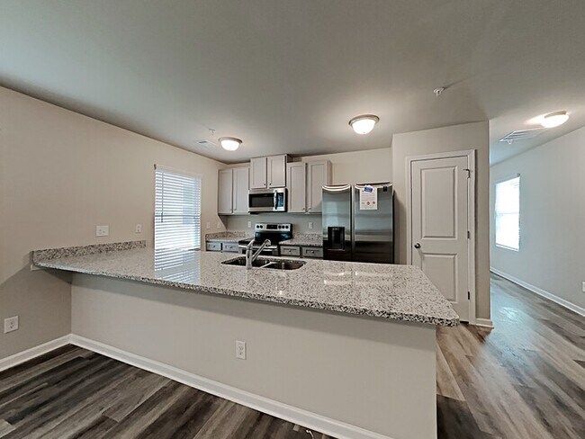 Building Photo - 1054 Wedgewood Ct NE
