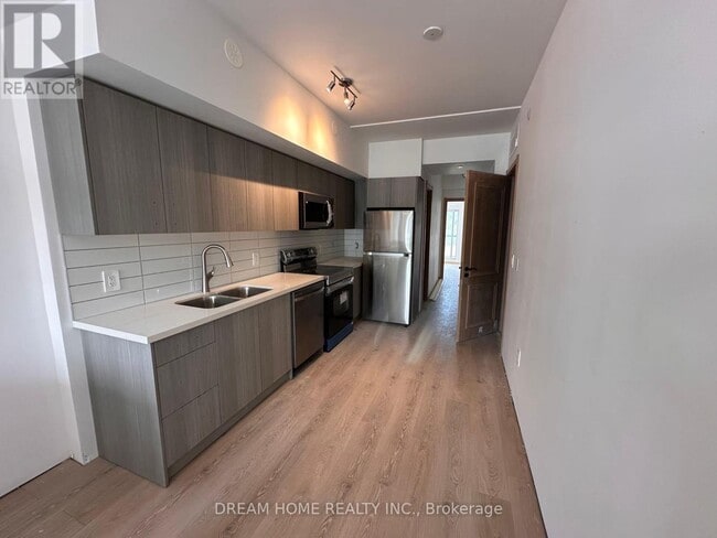 Building Photo - 3427 Sheppard Ave E