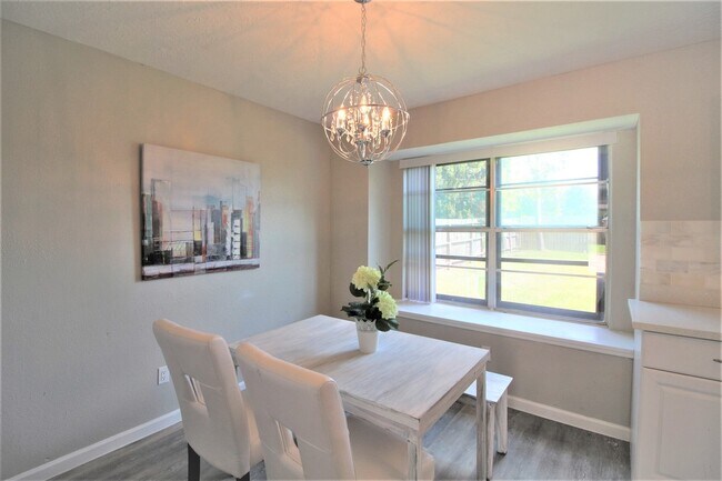 Building Photo - 16727 Bougainvilla Ln