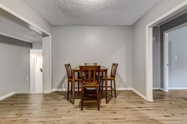 Building Photo - 7129 Beth Ann Ter