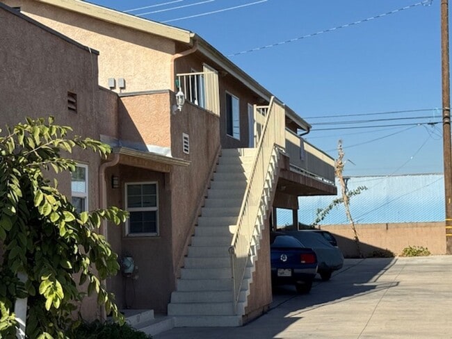 Foto del edificio - 253 E Plymouth St