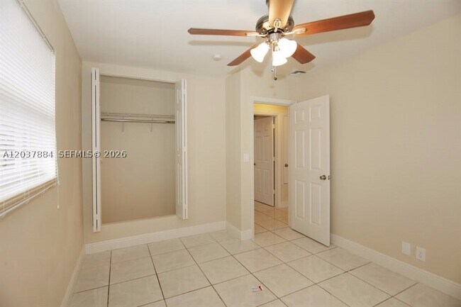 Foto del edificio - 781 SW 64th Terrace