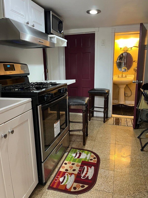 Foto del edificio - 48-48 63rd St