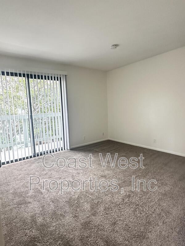 Foto del edificio - 382 Acacia Ave