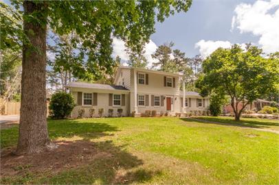 Foto del edificio - 3325 Shallowford Rd