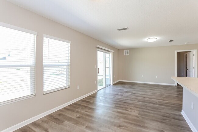 Foto del edificio - 2311 Blush Blossom Ct