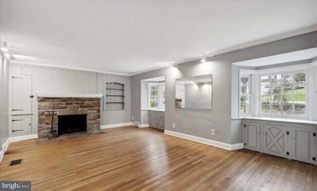 Foto del edificio - 4240 Fairview Ave