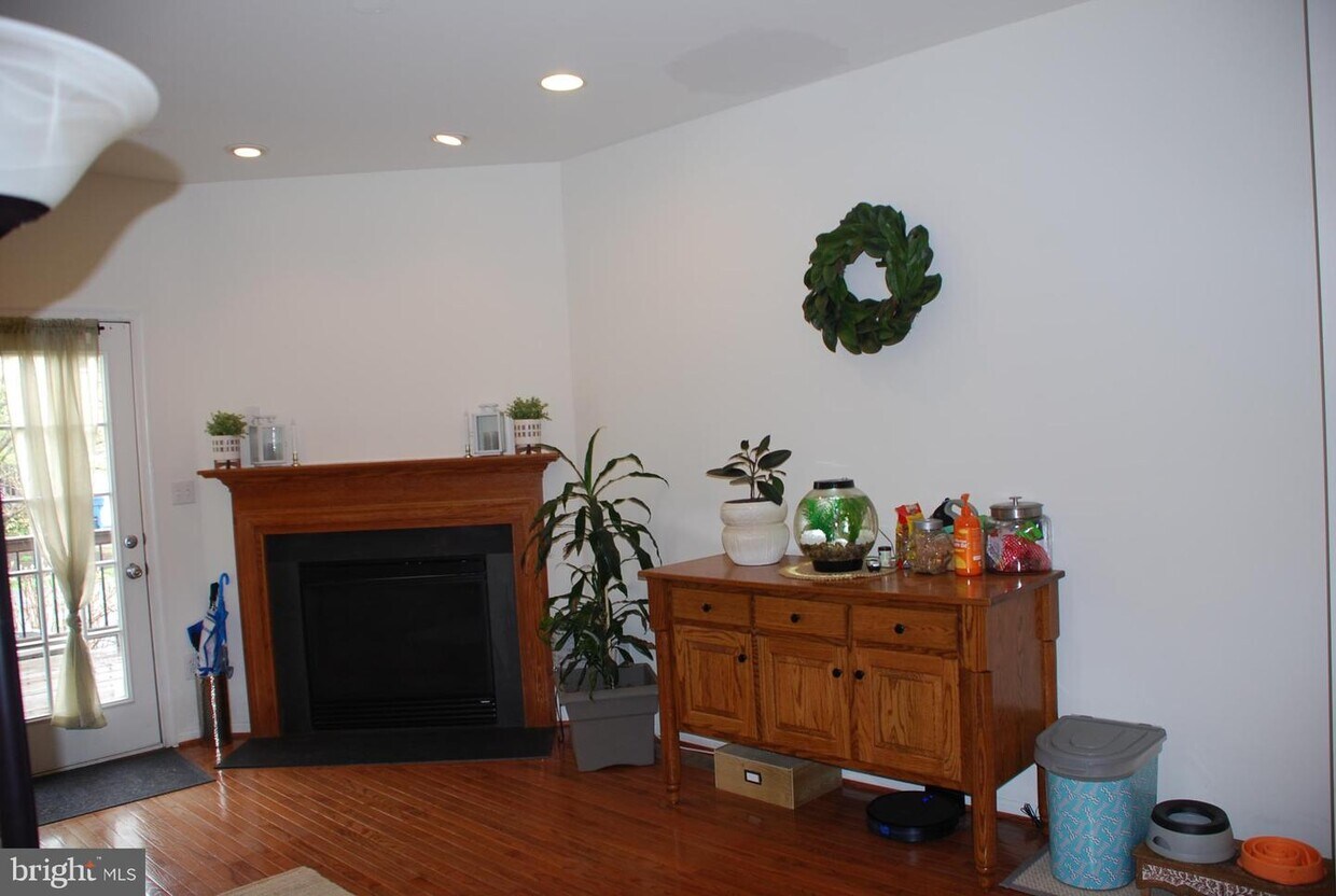Foto principal - 1236 Rosemont Terrace