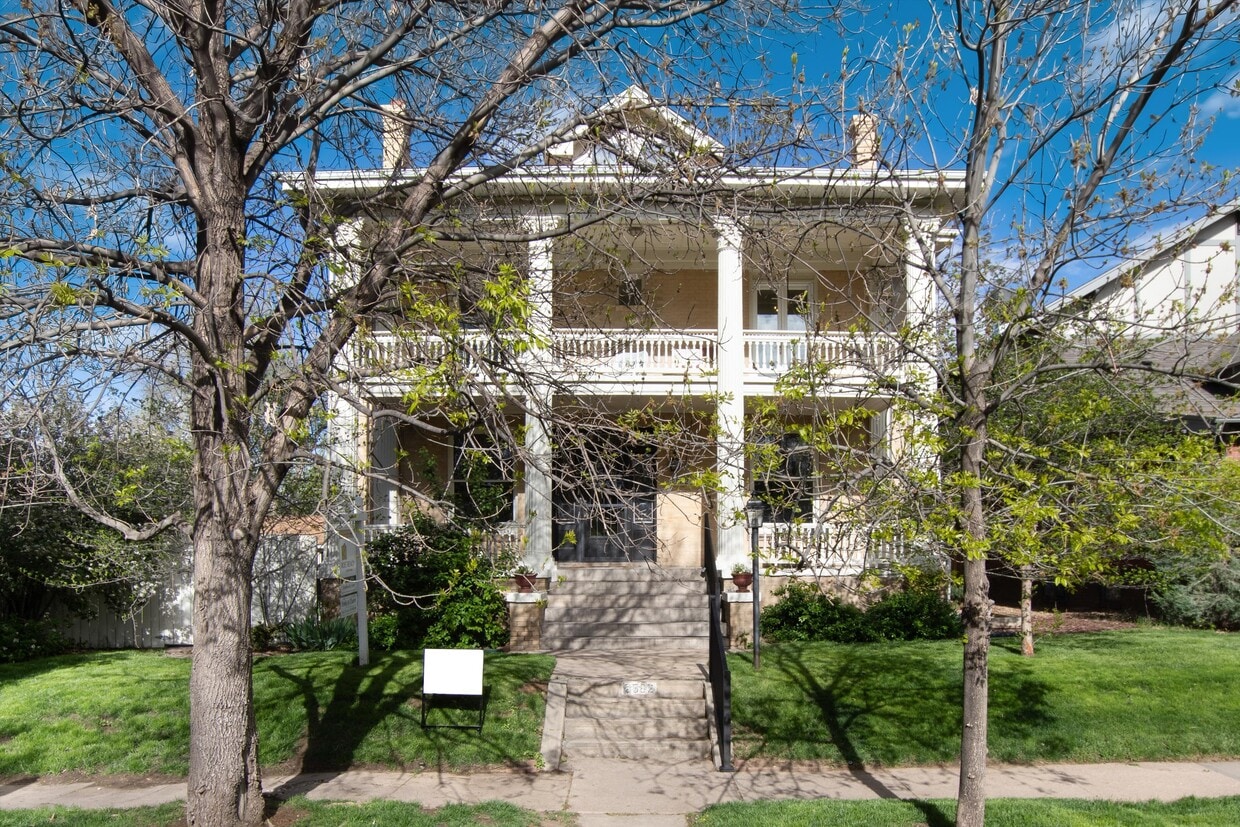 Primary Photo - 2582 Eudora St