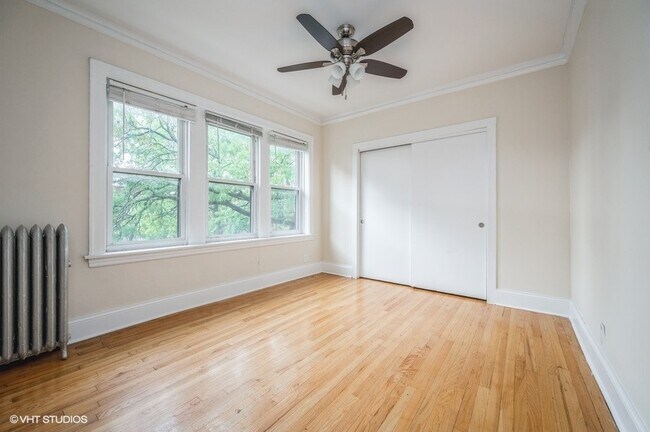 Foto del edificio - 4823 N Springfield Ave
